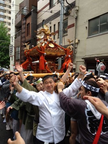 mikoshi2.JPG