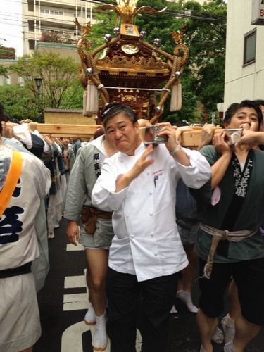 mikoshi3.JPG